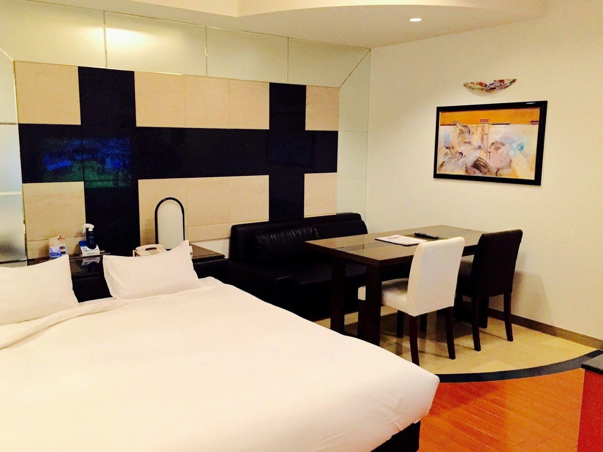 Niceinn Hotel Maihama Tokyo Bay Premiere Urayasu Екстериор снимка
